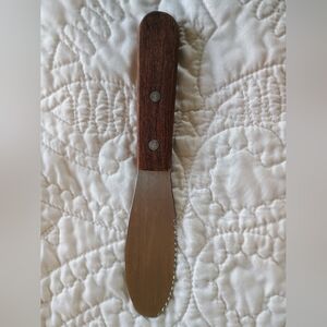 Wood Handle Serrated Knife/Spreader